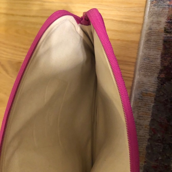 Michael Kors iPad case - Picture 2 of 2